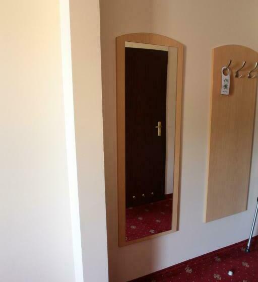 חדר סטנדרט, Nad Mrogą