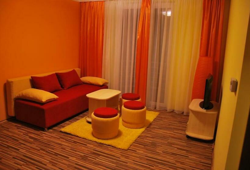 Апартаменты 1 Спальня, Pálma