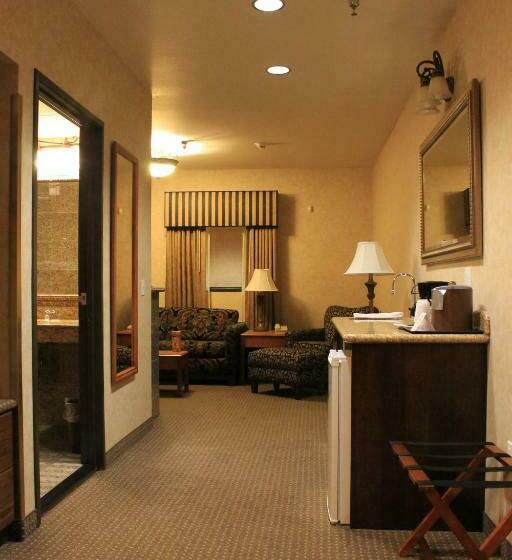 Family Suite, Rushmore Express Keystone