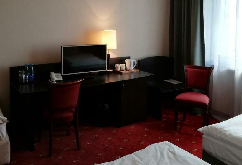 اتاق لوکس, & Restauracja San Remo