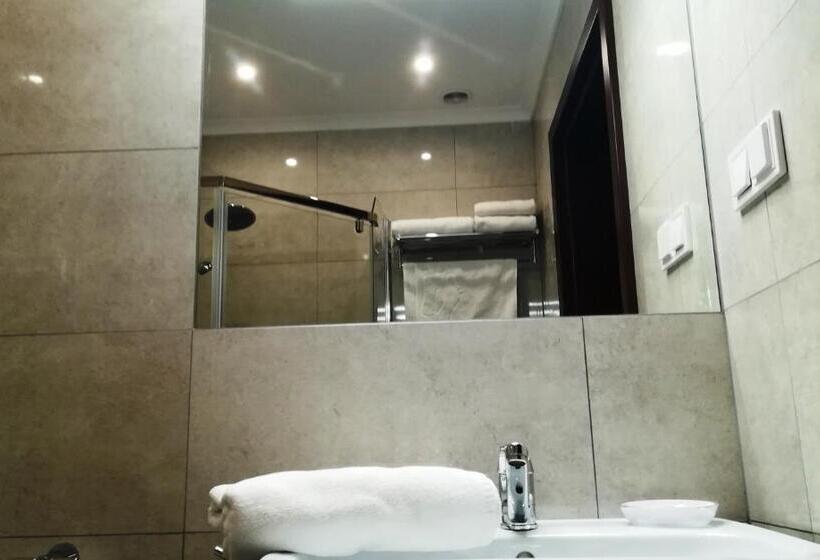 سوییت, & Restauracja San Remo