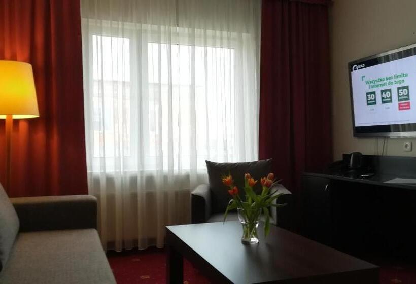 سوییت, & Restauracja San Remo