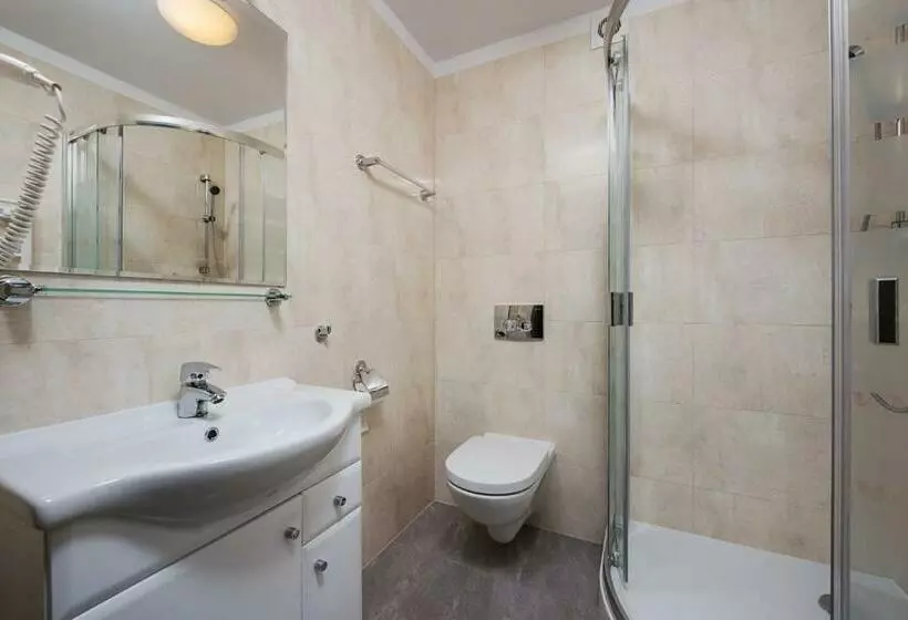 Standard-huone, Szafir
