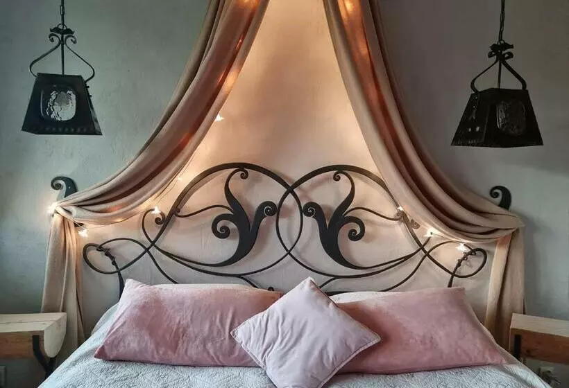 سوییت لوکس, Villa Toscana Boutique