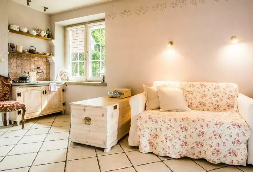 سوییت لوکس, Villa Toscana Boutique
