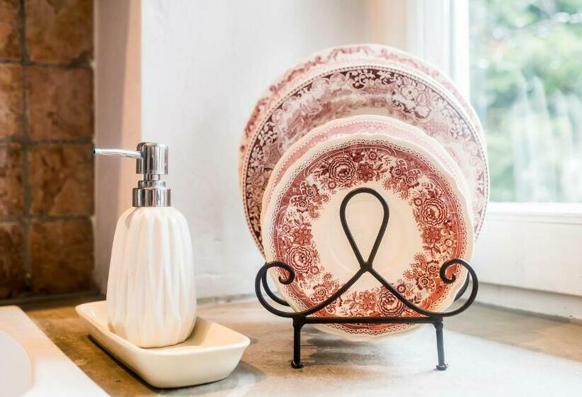 Люкс Повышенной Комфортности, Villa Toscana Boutique