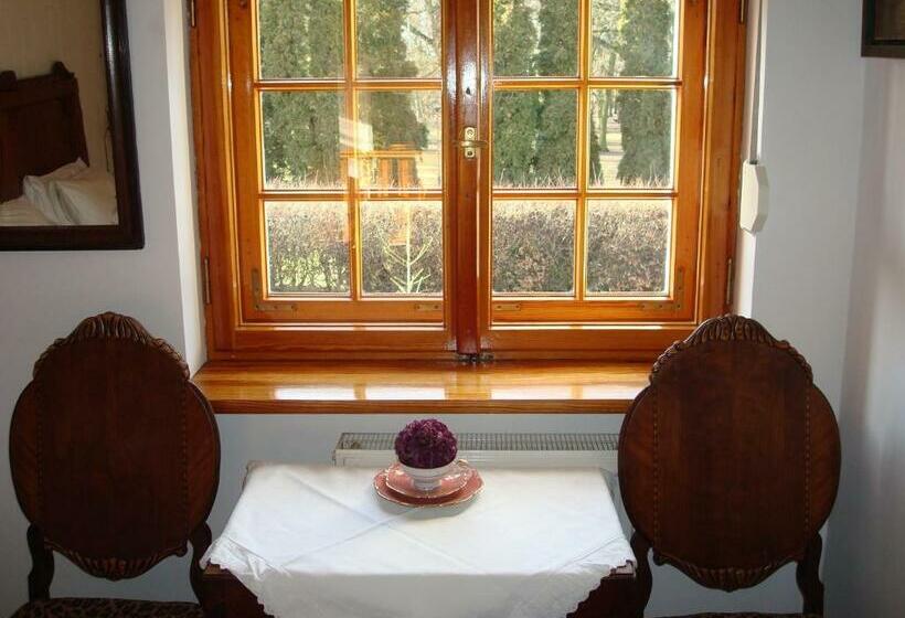 اتاق استاندارد, Willa Viktoria