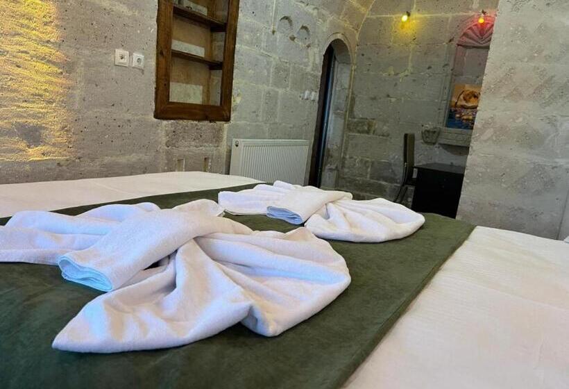 جناح, Yeşilöz Inn Cave Otel