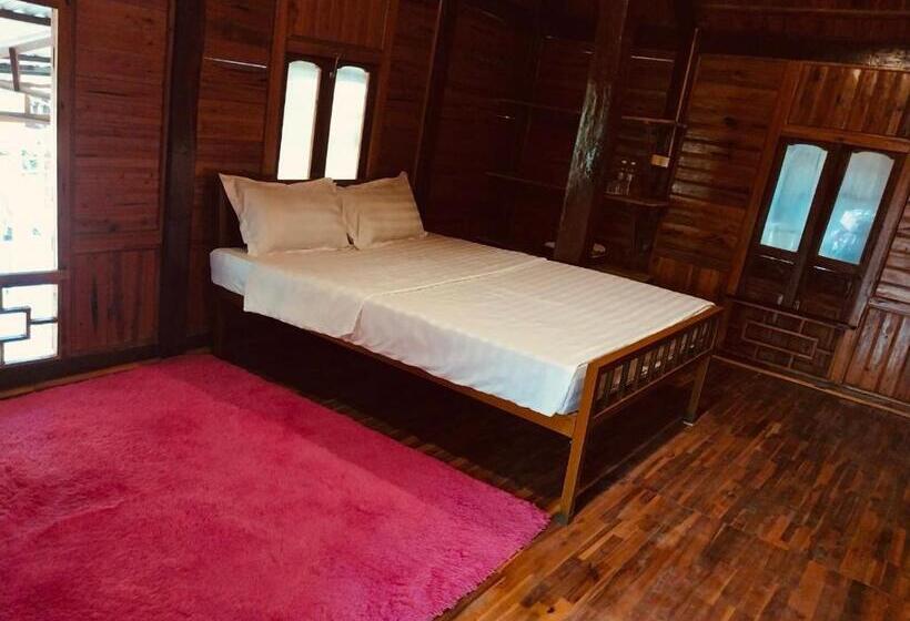 Standard room with outdoor bath, Fairy House Mai Châu
