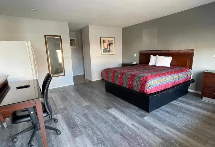 Standard-huone King-vuode, Coachlight Motel