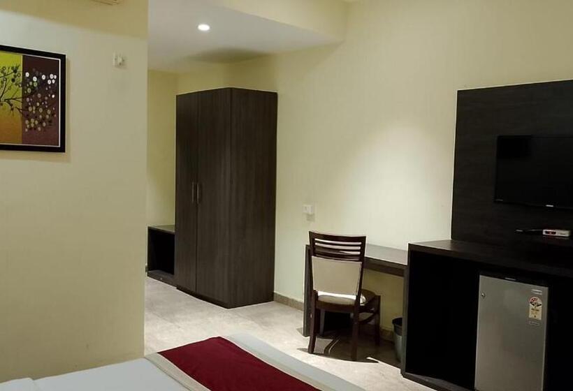 Номер Deluxe, Veena Regency