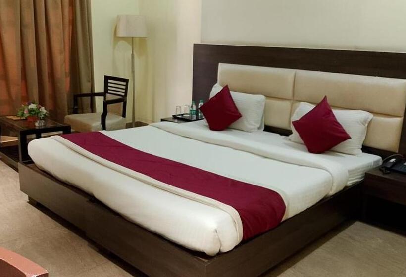 Номер Deluxe, Veena Regency