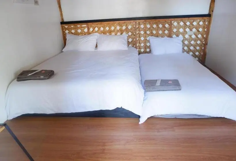 Perhehuone Jaettu Kylpyhuone, Leonora Beach Resort And Recreation