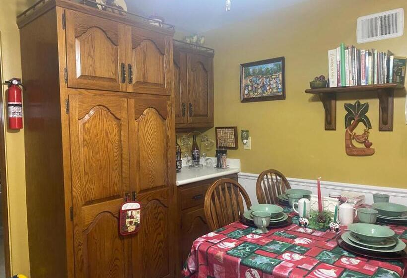 Номер Стандарт, Grandma Sang S Bed & Breakfast