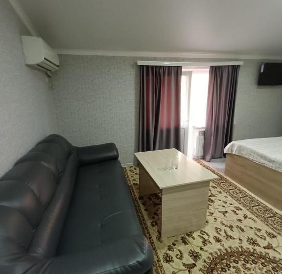 اتاق استاندارد سه تخته با بالکن, ровный