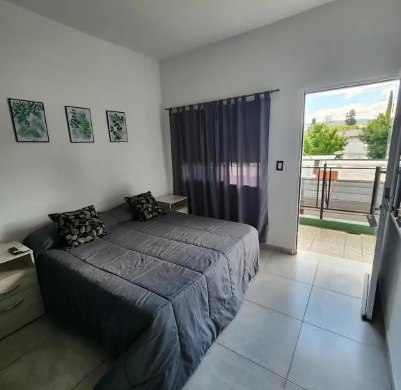 ガーデンビューデラックスルーム, Maktub Departamentos Y Habitaciones