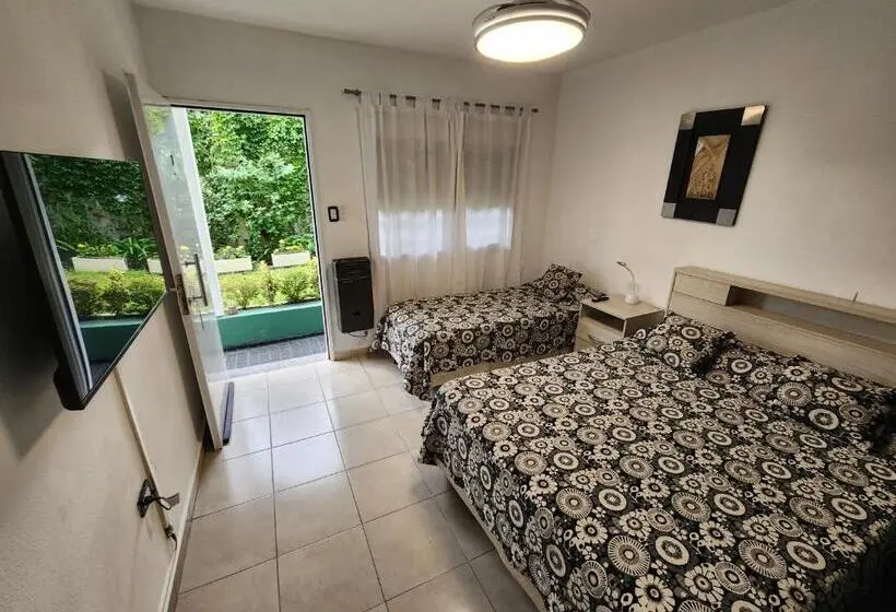 トリプルクラシックルーム, Maktub Departamentos Y Habitaciones