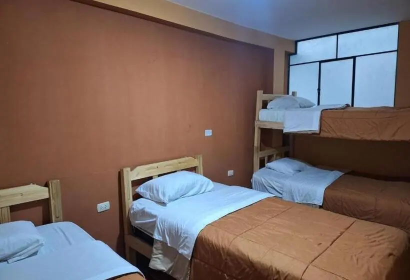 تختخواب در اتاق مشترک, Montañero Hostel Ii