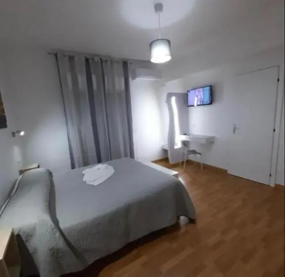 Standard Neljän Hengen Huone Parveke, Milazzo La Porta Delle Eolie 2.0