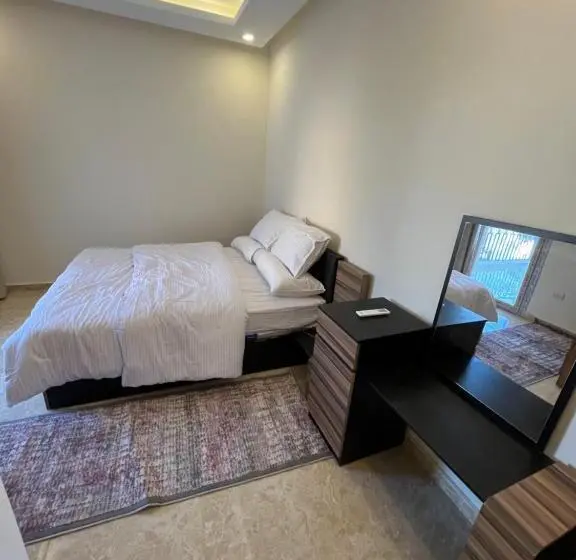 استودیوی استاندارد, Chalet In Mirage Bay & Aqua Park