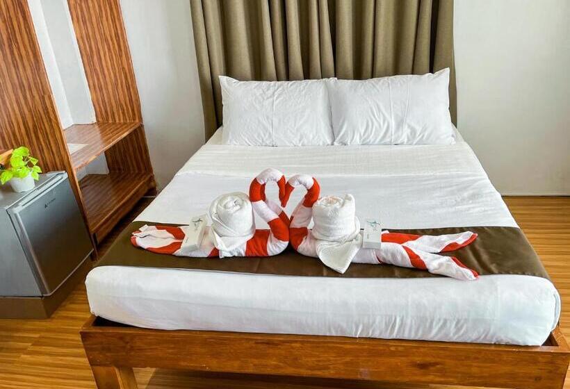 디럭스 룸, Funtasea Hotel And Beach Resort