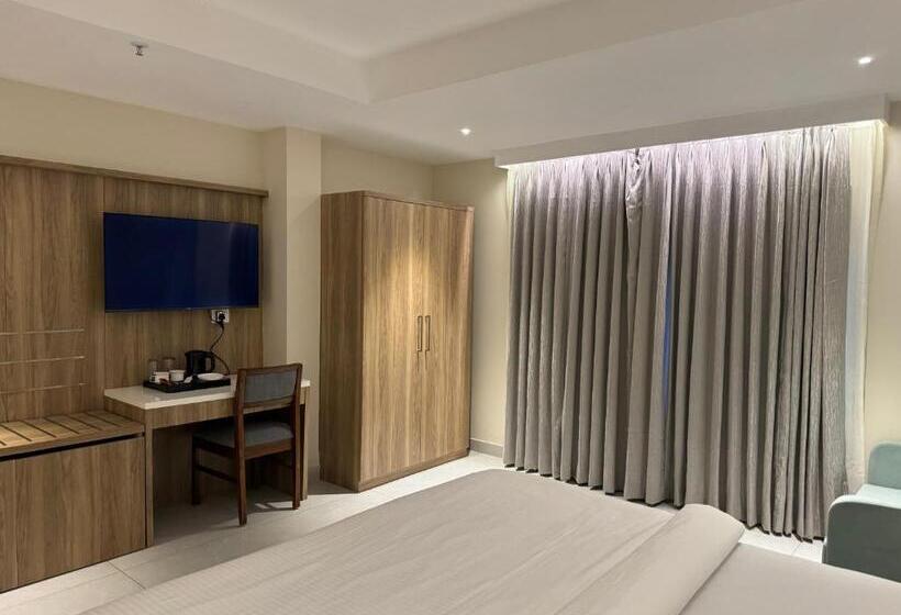 Quarto Superior, Devdeep Porvorim