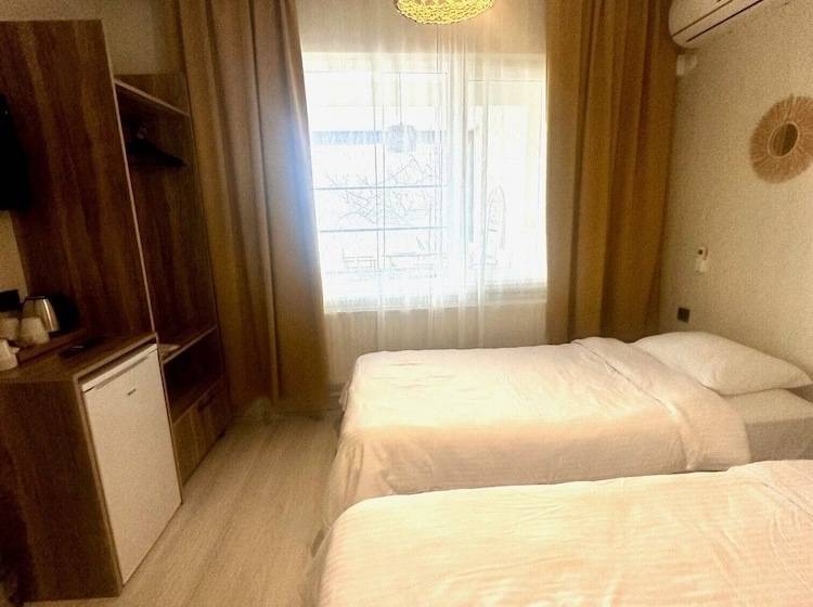 غرفة عائلية, Kingway Suite