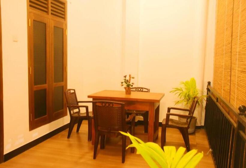 Standard Room, Fedi Viwe