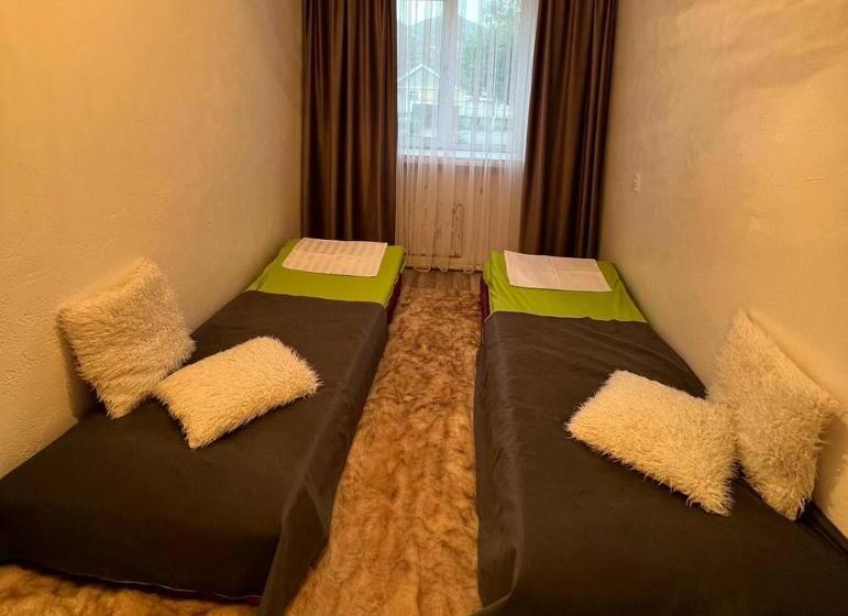 اتاق استاندارد سه نفره, Guesthouse Kyrgyz Uz