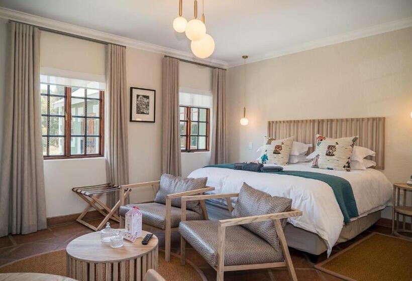 إستوديو ديلوكس, The Lofts @ Maple Square