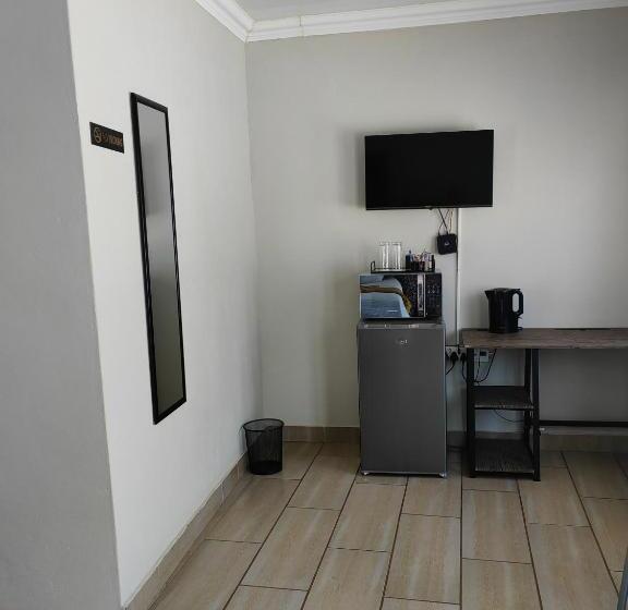 标准间, Back Of The Moon Guesthouse