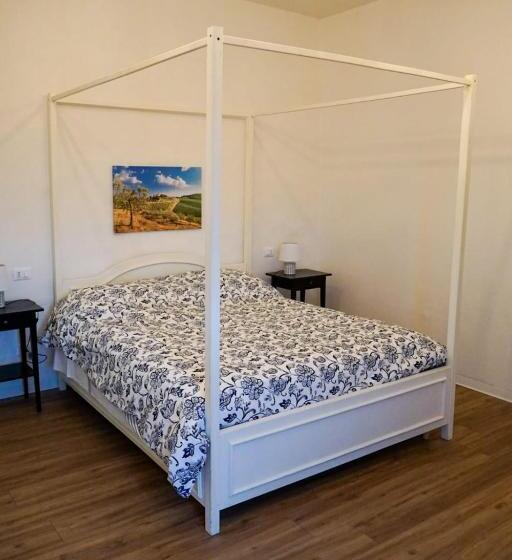 带阳台的豪华间, Rossotoscano