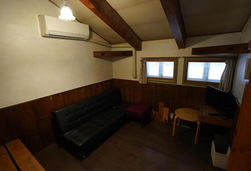 Quarto Estandar Banheiro Compartilhado, ありえすか Alyeska