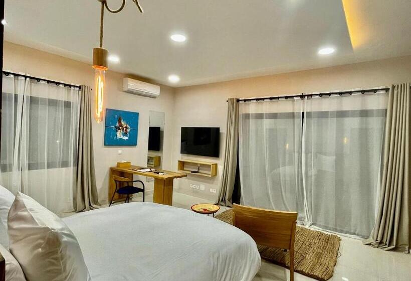 اتاق لوکس, Le Kentia