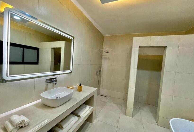 آپارتمان 1 خوابه با چشمانداز استخر, Le Kentia