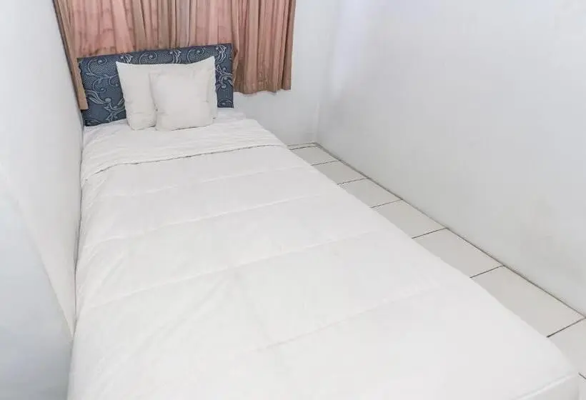 スーペリアシングルルーム, Spot On 93515 Pulo Gebang Guest House