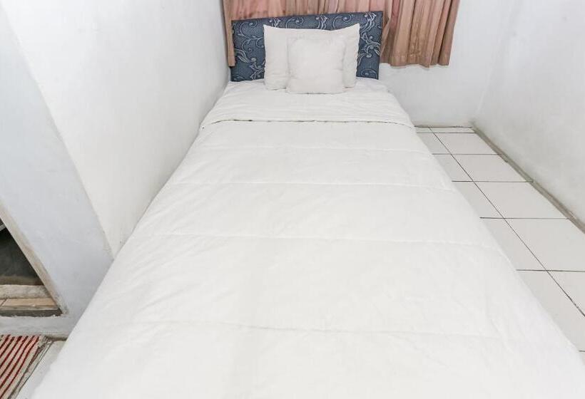 Quarto Superior Individual, Spot On 93515 Pulo Gebang Guest House