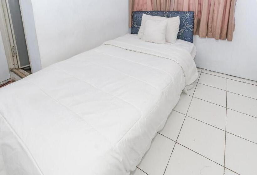 Номер Superior Одноместный, Spot On 93515 Pulo Gebang Guest House