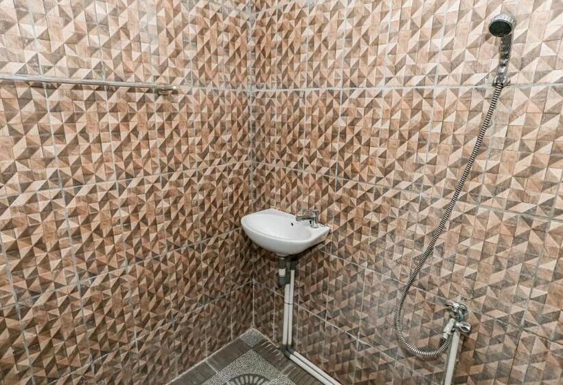 Номер Стандарт, Spot On 93515 Pulo Gebang Guest House