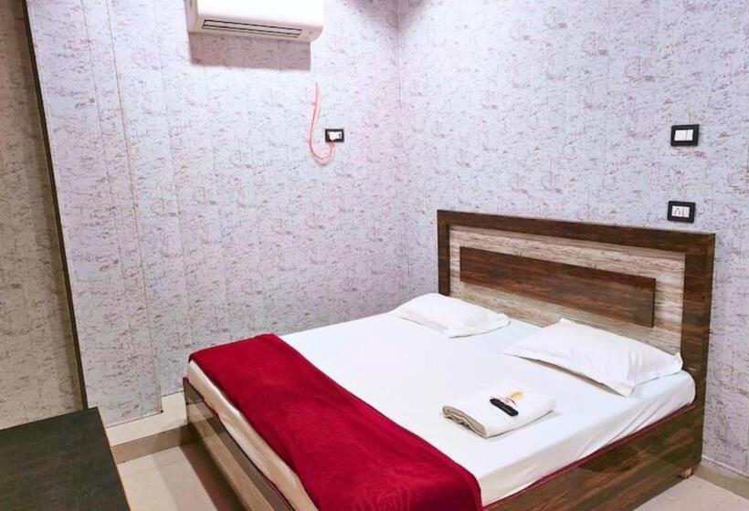 Номер Deluxe, White Stone, Gonda