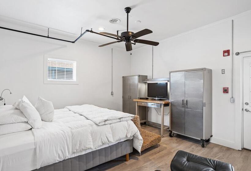 スーペリアースイート, Guest House Topsail