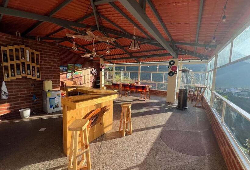 Standardrum med Terrass, Habitación Privada Con Terraza Panorámica, Cocina, Parqueadero