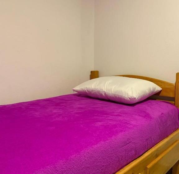 חדר סטנדרט חדר אמבטיה משותף, Hostel Bogotá Kings