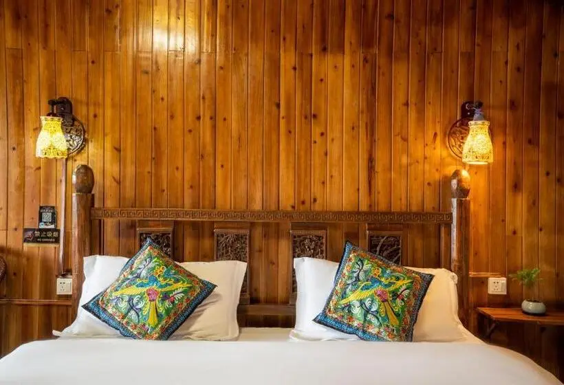 クイーンベッドのデラックスルーム, Lijiang Ancient City View Inn