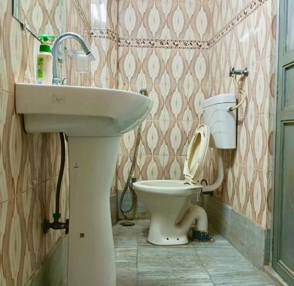 수피리어 트리플 룸, Trilok Residency Dashashwamedh Varanasi