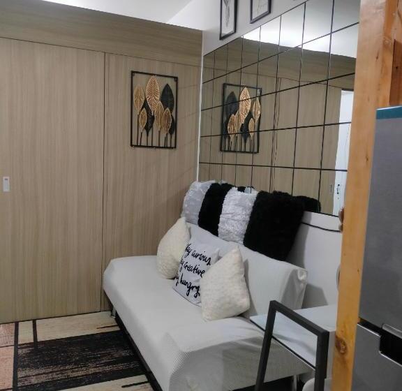 Standardrum med Balkong, Smdc Breeze Residence