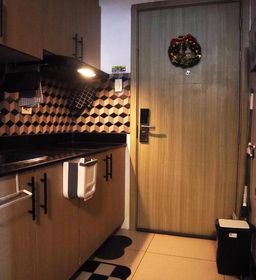 Standardrum med Balkong, Smdc Breeze Residence