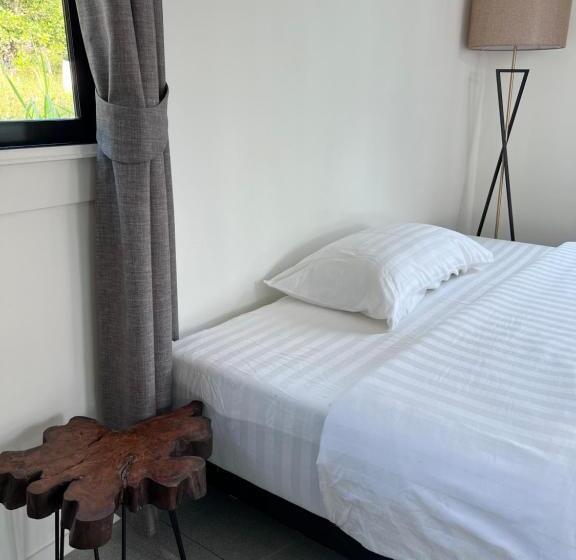 디럭스 방갈로, Spiral Resort