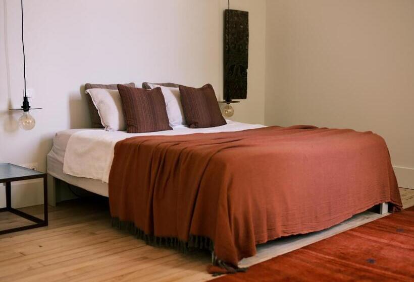 חדר סופריור עם מיטת קינג, La Grande Maurague