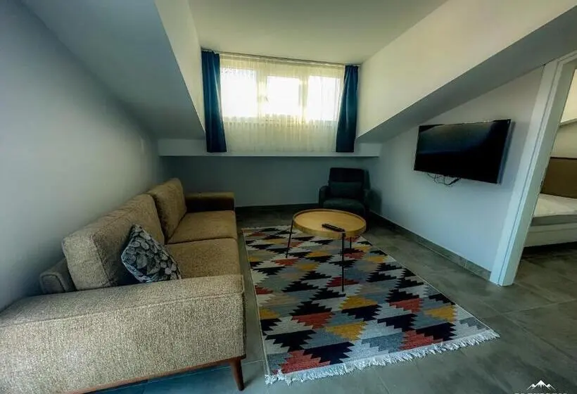 Standard-huone Terassi, Gölhi̇sar Mavi̇ Konak Apart Otel
